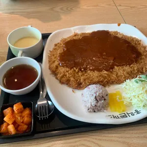 홍익돈까스 사진