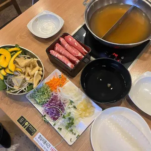 채선당 샤브보트 사진