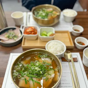 박만석돼지곰탕 사진