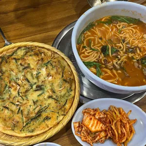 다선칼국수 사진