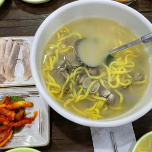 황도 바지락 칼국수 사진