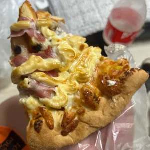 도미노피자 사진