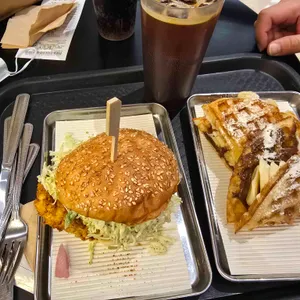 브럭시 사진
