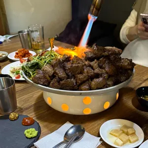 육미안 사진
