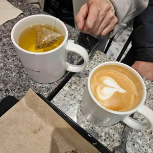 엔제리너스 x 윤쉐프 정직한 제빵소 사진