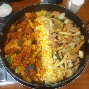 유가네닭갈비 사진