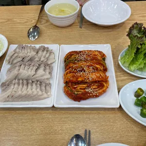 장군족발보쌈 사진