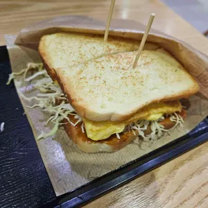 카페 815 & 토스트랑 꼬지랑 사진 1