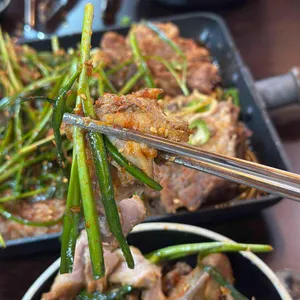 뼈칼집 사진