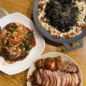 더맛있는온족발보쌈 리뷰 사진