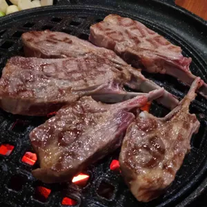 현 사진