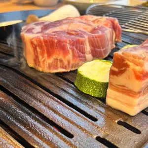 돼지전 사진