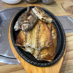 꼴통생선구이백반 사진