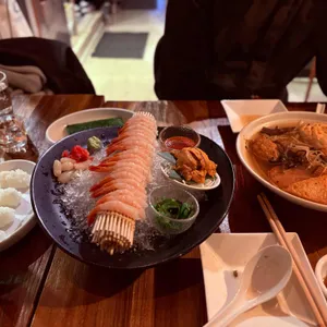 감성연어집 사진