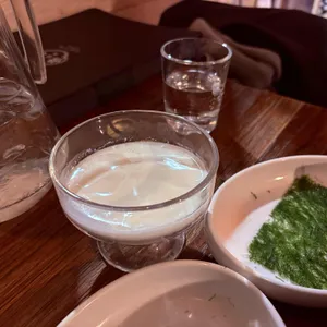 감성연어집 사진