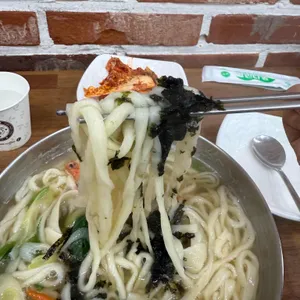 부부손칼국수 사진