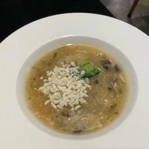 송유향 사진