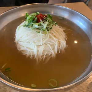 유정집 사진