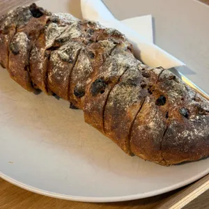 에디션 엠 사진