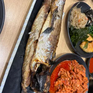 화덕품은고등어 사진