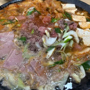 두꺼비부대찌개 사진
