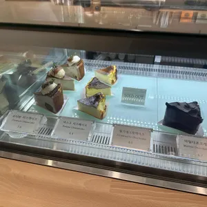 애크미 케이크 리뷰 사진