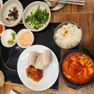 놀부보쌈족발 사진 2