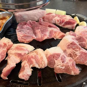 이백돈 사진