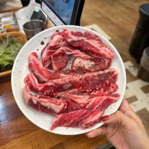 우물안의숙성돼지 돈꿉자 사진