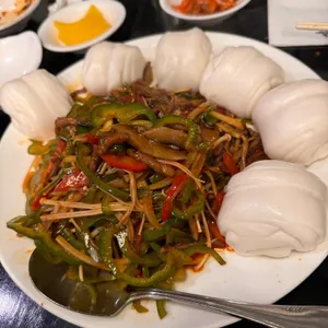 홍성원 사진