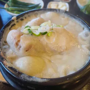 경복궁 들깨삼계탕 사진