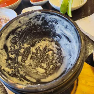경복궁 들깨삼계탕 사진