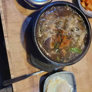 창성옥 사진