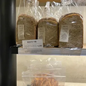 베즐리 리뷰 사진