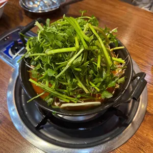 얼큰이버섯샤브칼국수 사진