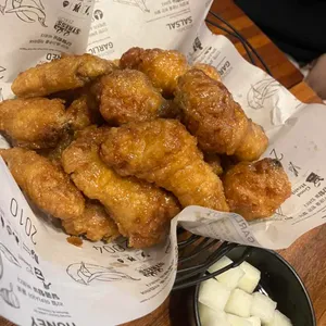 교촌치킨 사진 1