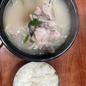 안동돼지국밥 사진