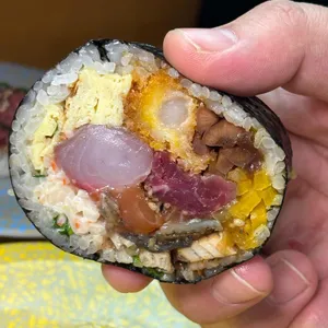밥위에생선 사진