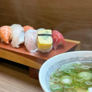 경찰서옆초밥집 사진
