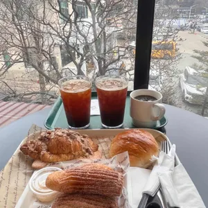 유알비 사진
