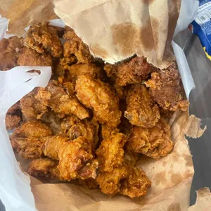 뽀뽀통닭 사진