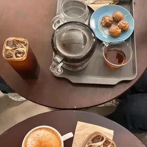 젠젠 사진