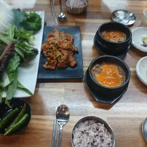 윤훈식농가쌈밥 사진