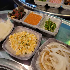 익선돈 리뷰 사진