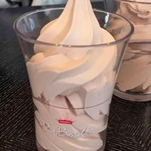 폴바셋 사진