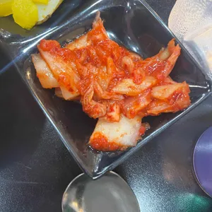 흑백홍 사진