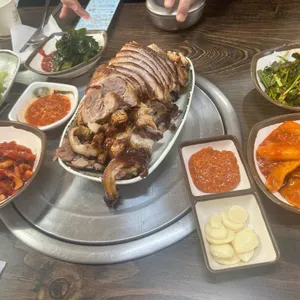장수족발 사진