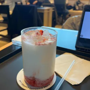 하이퍼스탠다드커피랩 사진