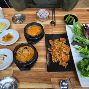 윤훈식농가쌈밥 사진