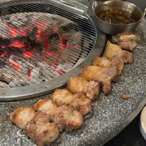 돈순장 사진